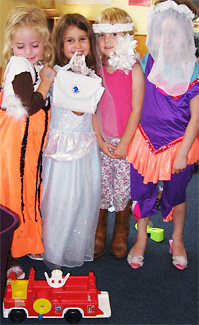 Girls dress up